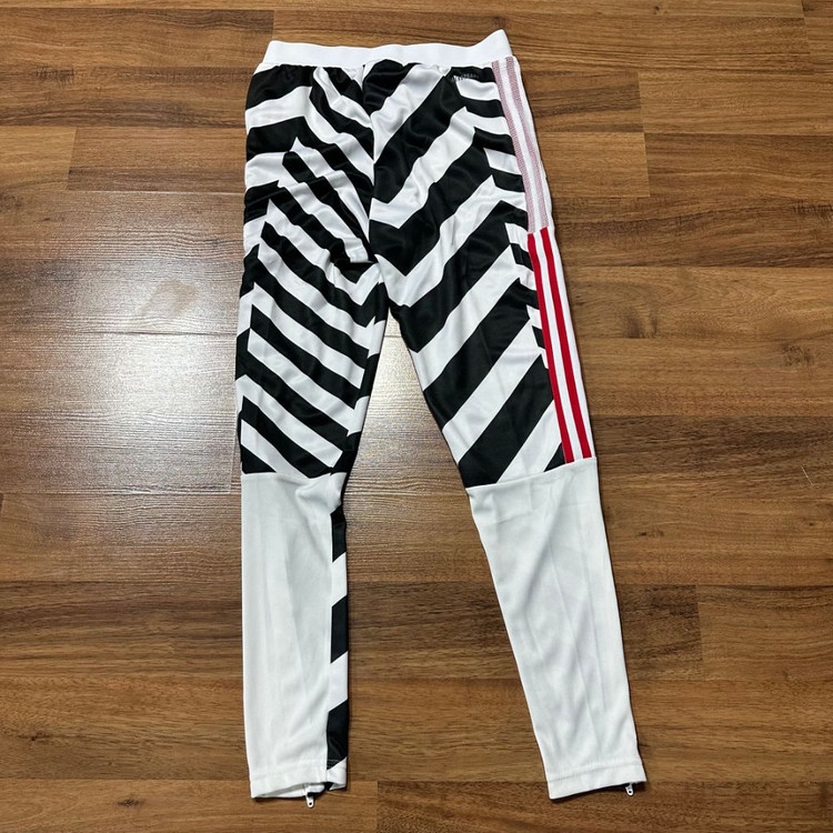 새상품 맨체스터x아디다스 콜라보바지(S) 이미지