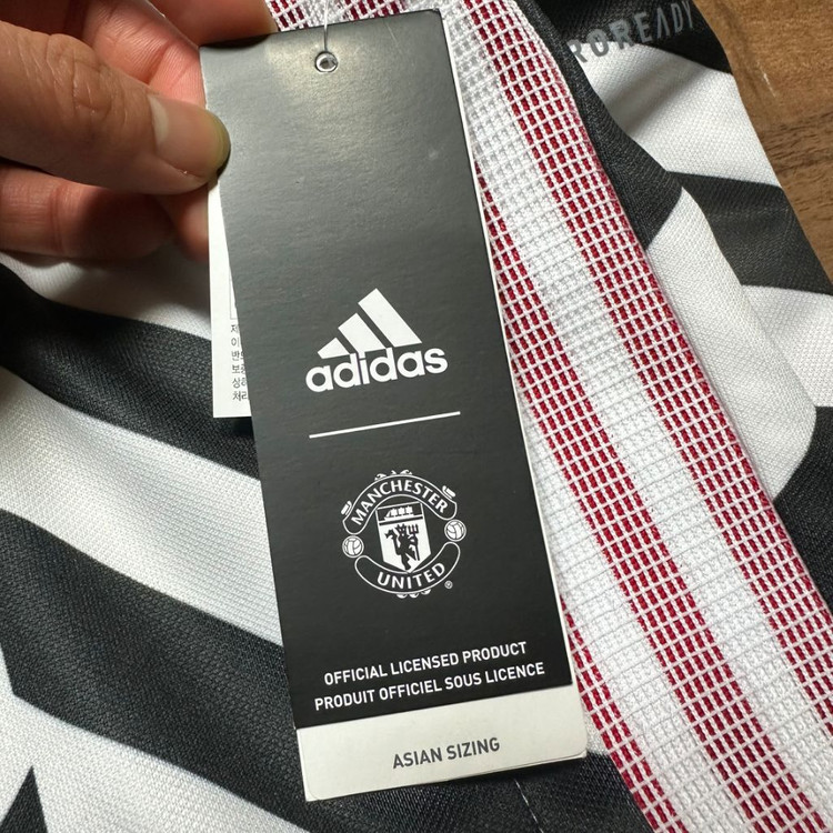 새상품 맨체스터x아디다스 콜라보바지(S) 이미지