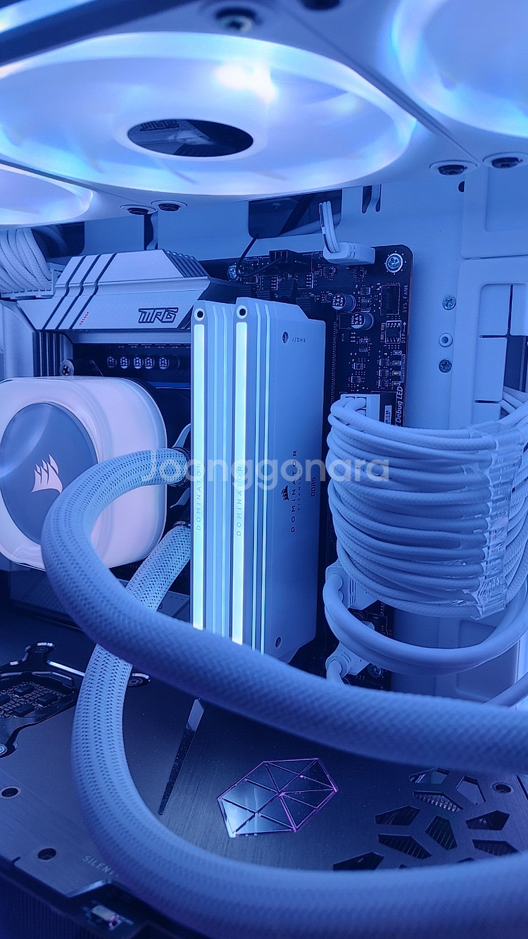 커세어 DDR5-6000 32gb Dominator--2