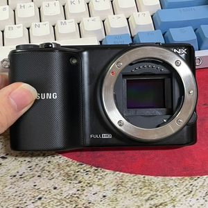 삼성 NX2000