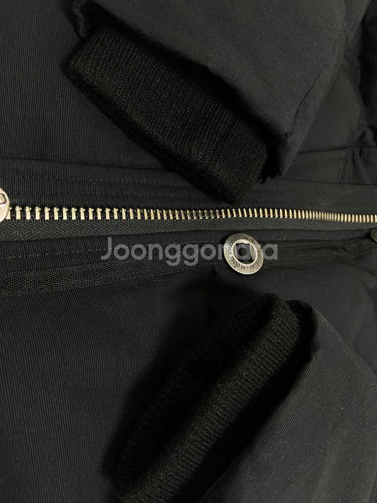 무스너클 쓰리쿼터 패딩 블랙--4