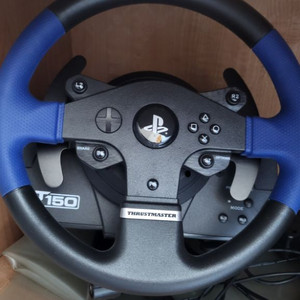 트러스트마스터 t150 판매합니다.