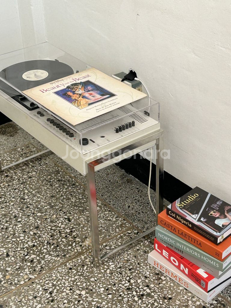 베가 3212 hifi 턴테이블 LP 감성 오디오 카페--1