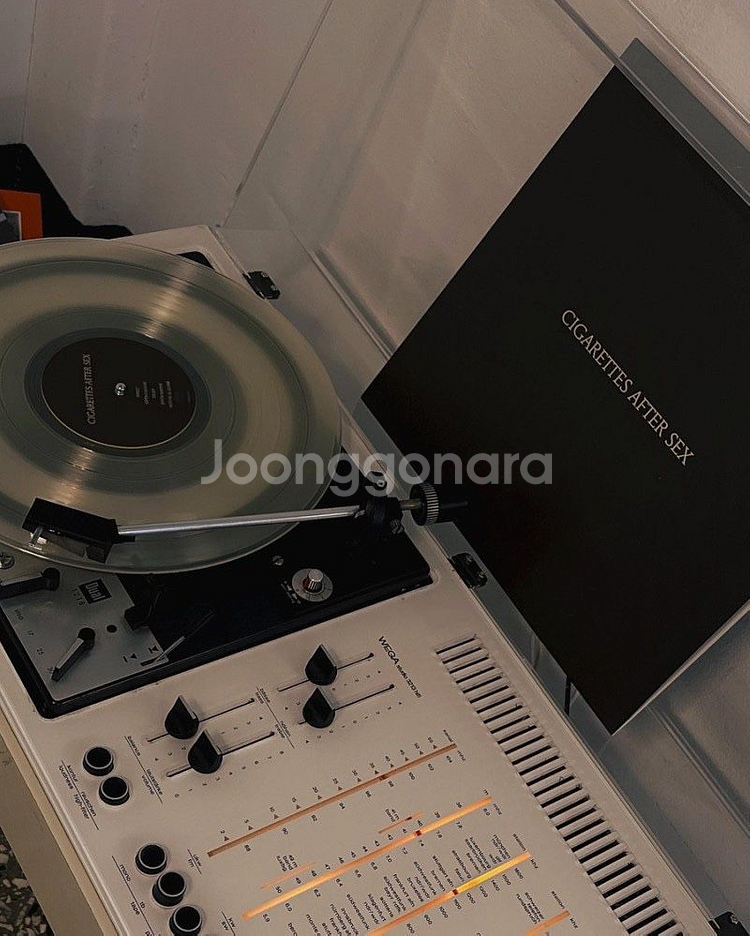 베가 3212 hifi 턴테이블 LP 감성 오디오 카페--2