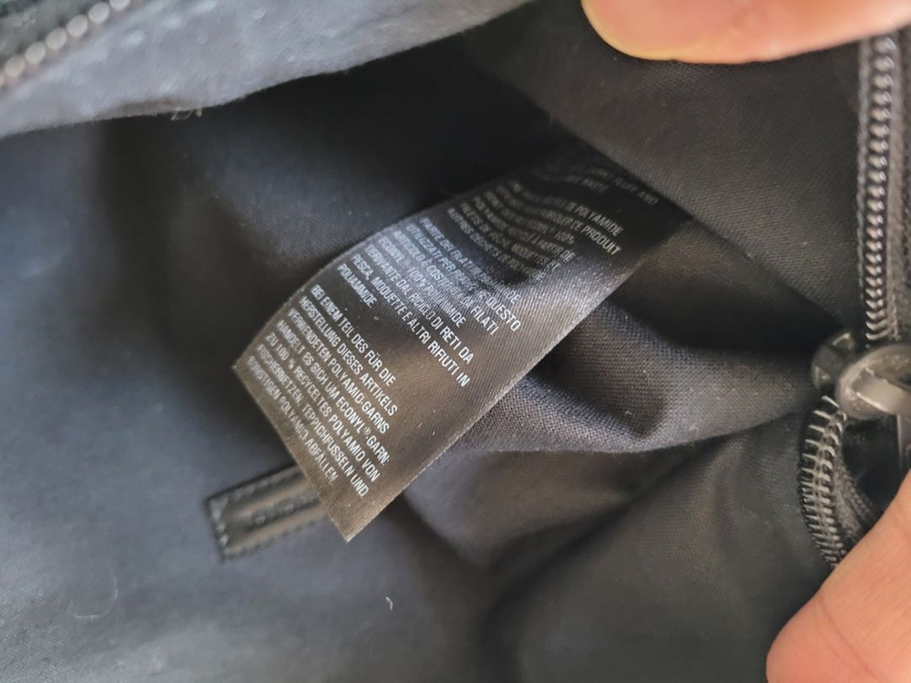 발렌시아가 파리 시티 벨트백 힙색 팝니다--9