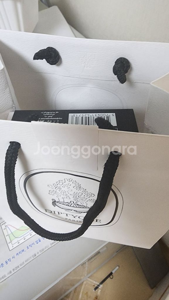 딥티크 플레르드뽀 백화점구매 몇번 안뿌린거 팝니다--2