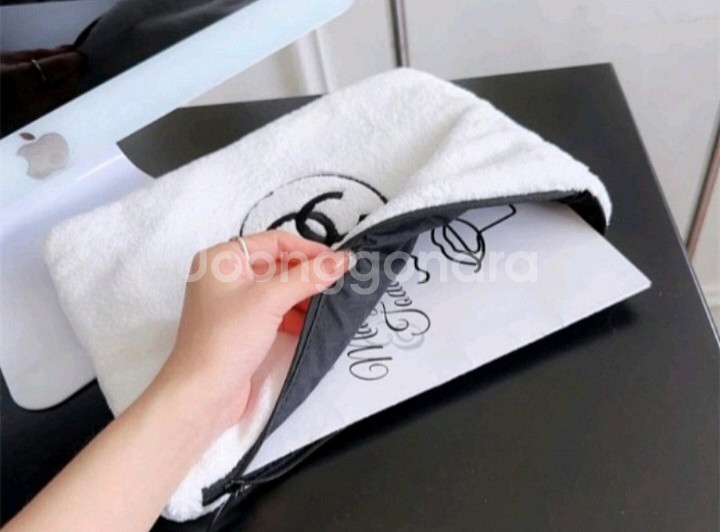 샤넬 정품 대용량 수건재질 화이트 파우치,클러치백--2