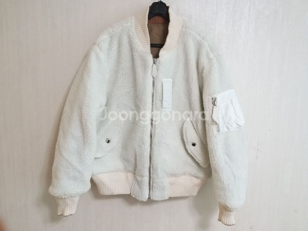명품 버버리 여성 양면 빅로고 블루종 패딩점퍼(새상품)--1