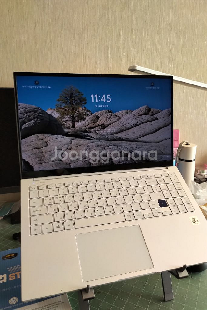 갤럭시북 이온 15.6인치 i3 16/512gb--0