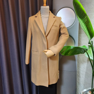 M. 새제품 심플 하프 코트