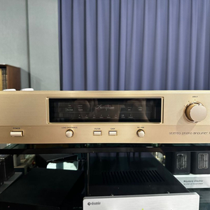 Accuphase - c37