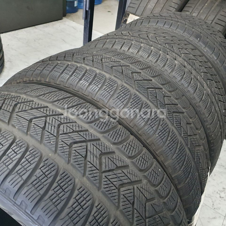 BMW X5 Winter Tire 피렐리 스콜피온--5