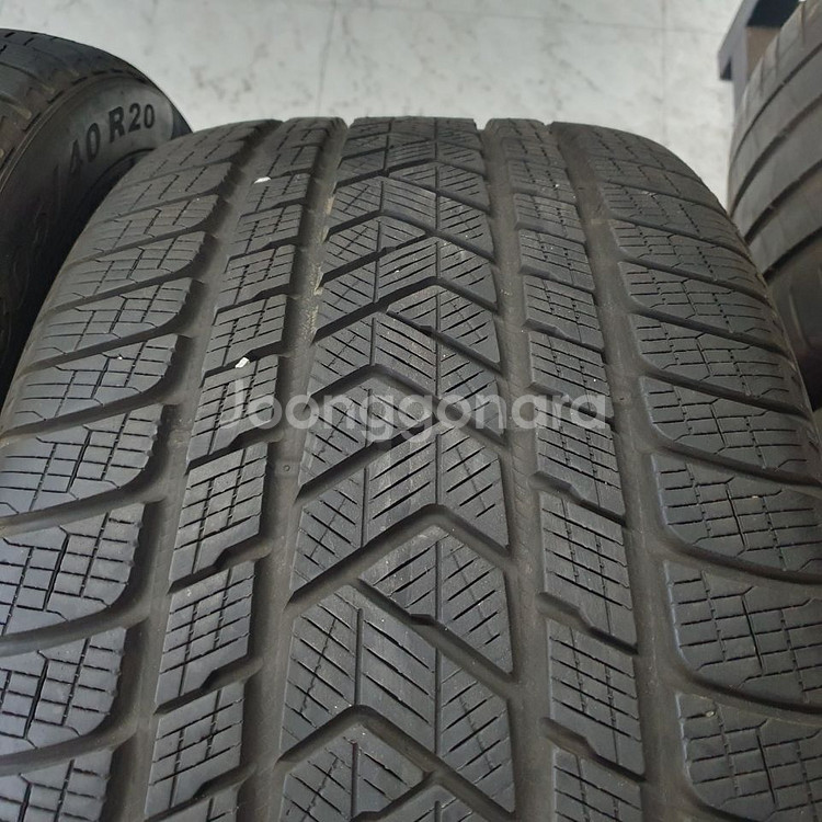 BMW X5 Winter Tire 피렐리 스콜피온--6