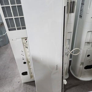 위니아 벽걸이 냉난방기 16평 팝니다