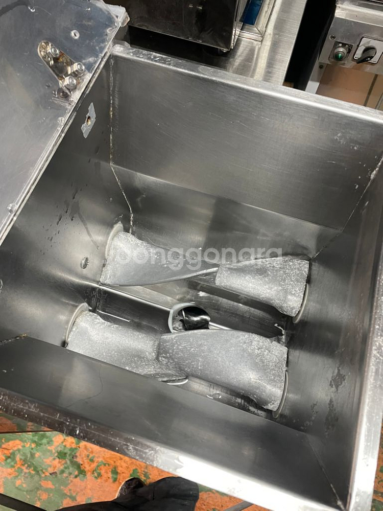 삼보 자동반죽기 15kg 저렴하게 판매합니다--2