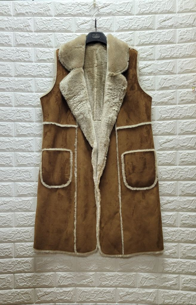 molliolli몰리올리 오픈형 인조무스탕 롱조끼(55--0