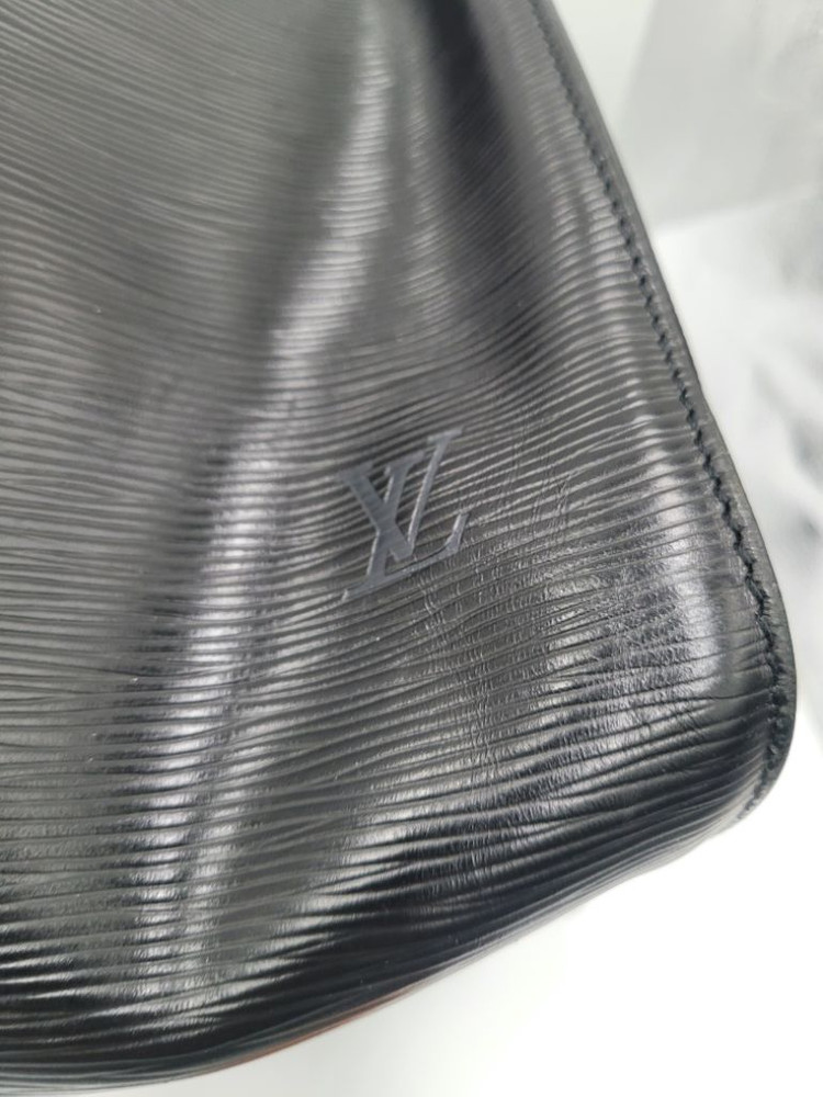 루이비통 타이가 55 보스턴백 이미지