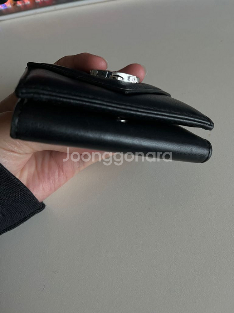 급처해요) 비비안웨스트우드 엔벨로프 반지갑 블랙--6
