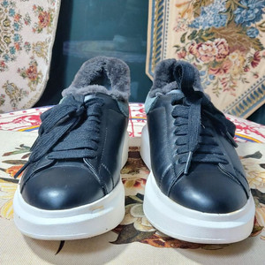 225 베라왕 가죽 방한 털 스니커즈 운동화