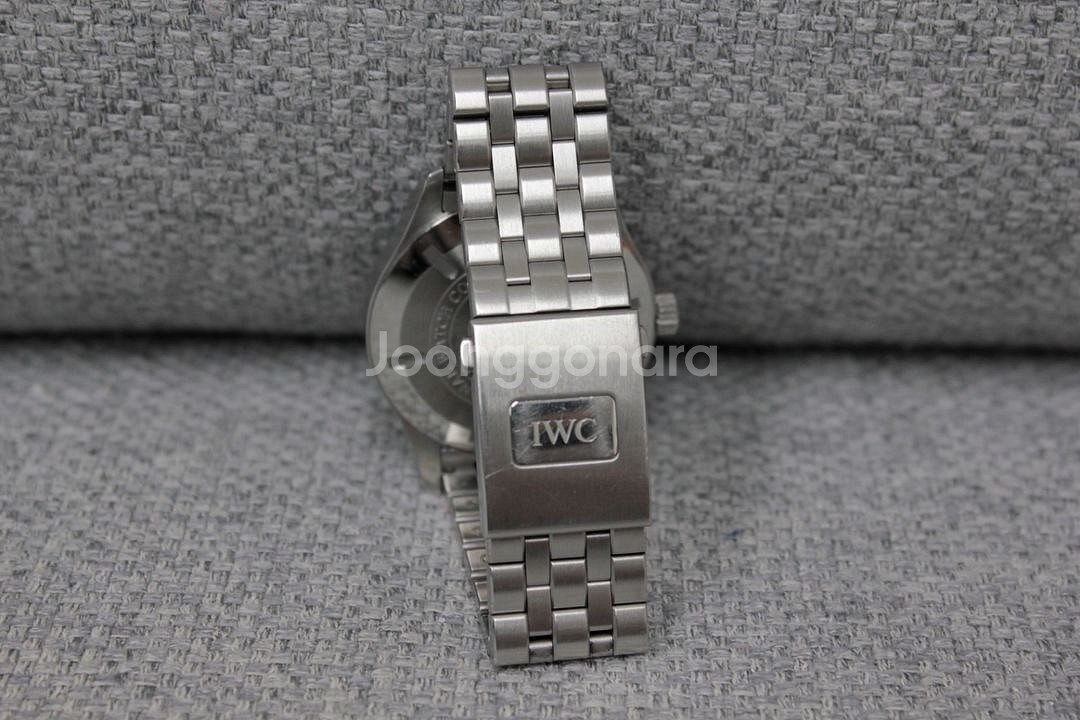 IWC 파일럿 손목시계--4
