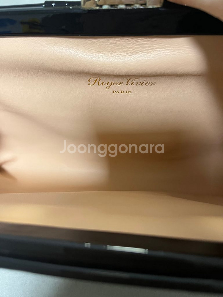 로저비비에 클러치--5