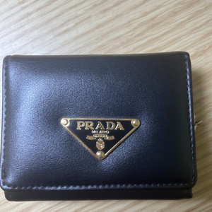 정품)프라다 지갑