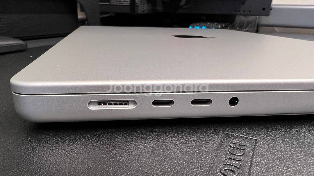 맥북프로16 풀박 m1pro 16GB 1TB--4