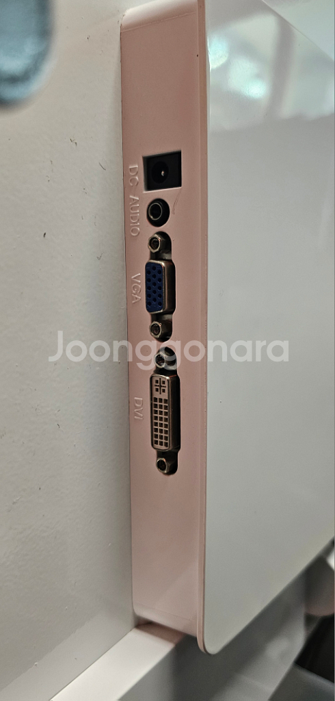 담원 32인치 FHD LED모니터 판매해요.--6