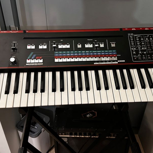 roland jx3p vintage synth