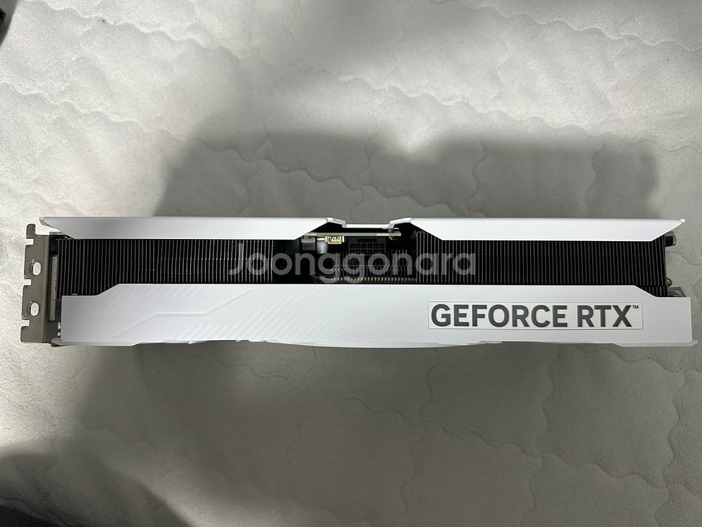 갤럭시 RTX 4070Ti EX GAMER WHITE--7