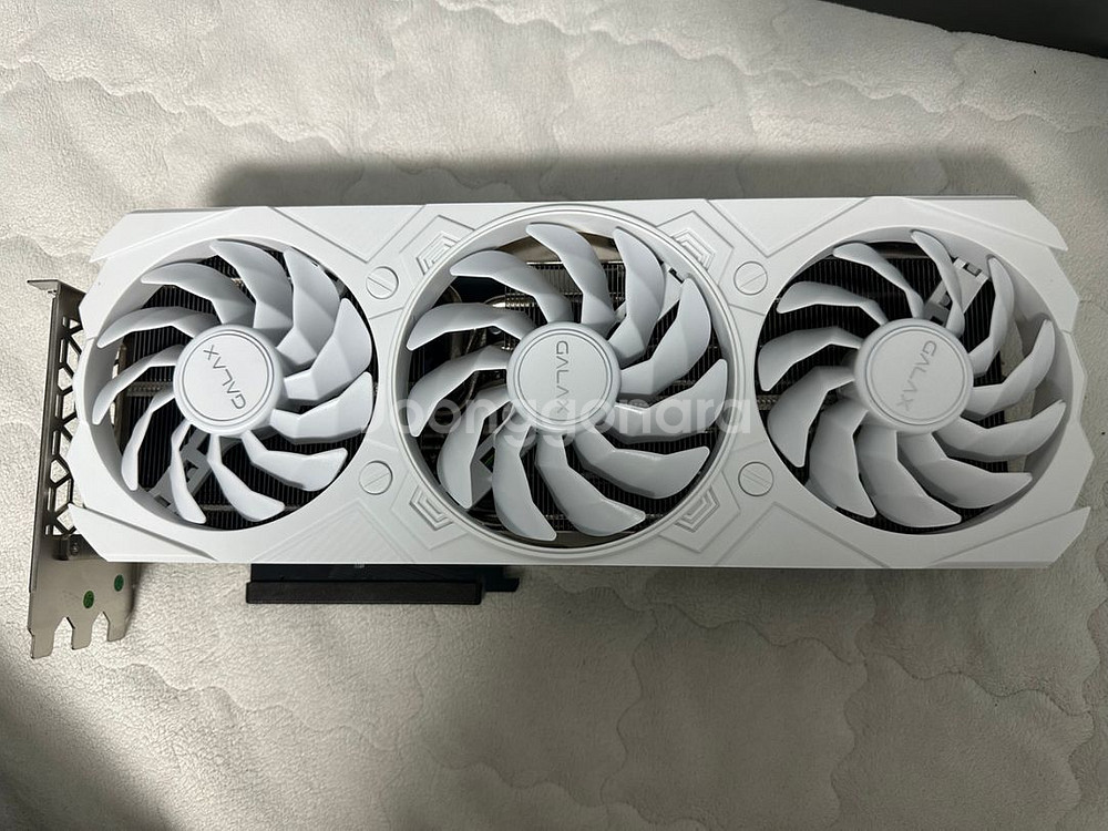 갤럭시 RTX 4070Ti EX GAMER WHITE--5