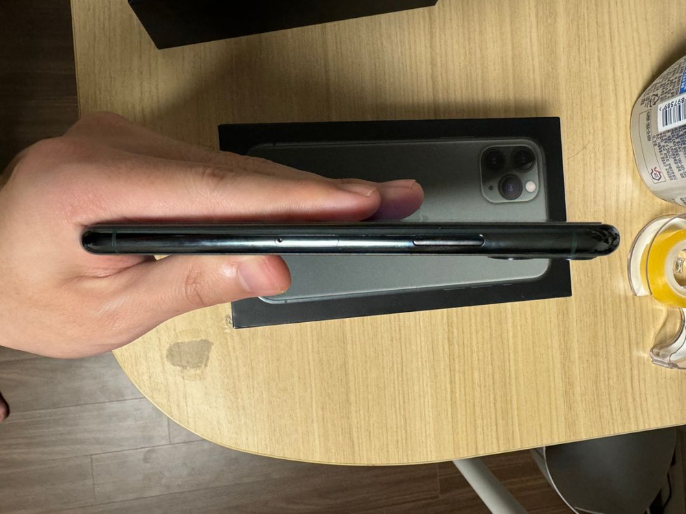 아이폰 11프로 64기가 (상태좋음)--5