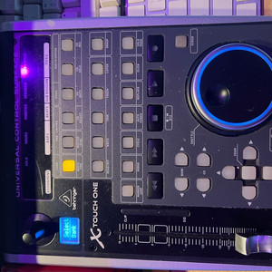 Behringer x touch one 컨트롤러