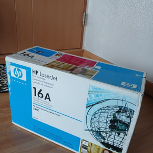 HP Q7516A