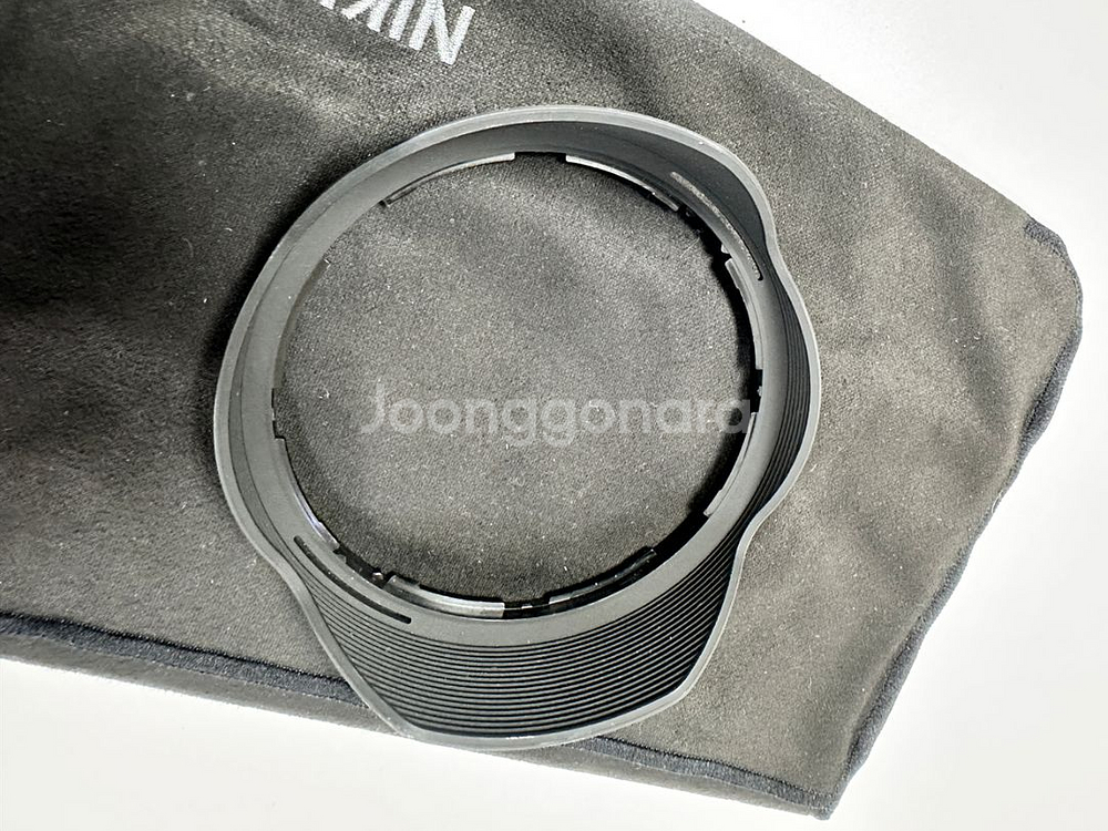 부산 니콘 z14-30 렌즈 팝니다--8