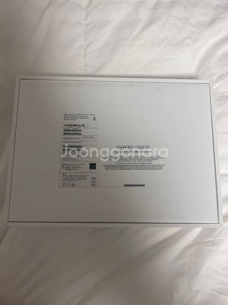 맥북 에어 M2 8GB 256GB 13인치 팝니다--2