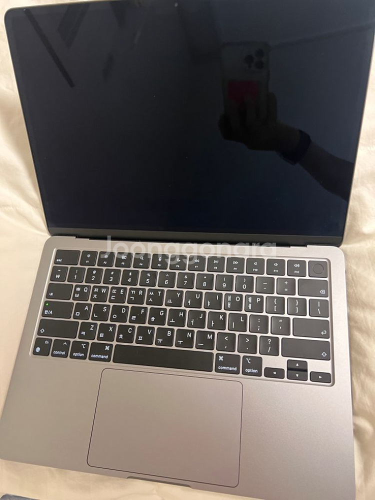맥북 에어 M2 8GB 256GB 13인치 팝니다--4