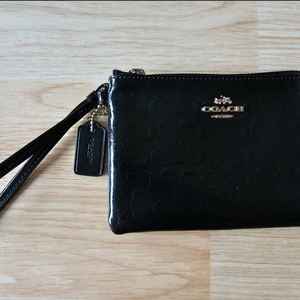 COACH 미니 가방 블랙 미사용 새제품 판매