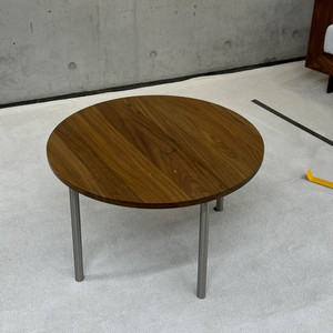 우디크 원형 소파 테이블