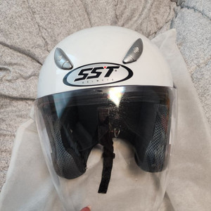 SST 체어맨 헬멧 흰색