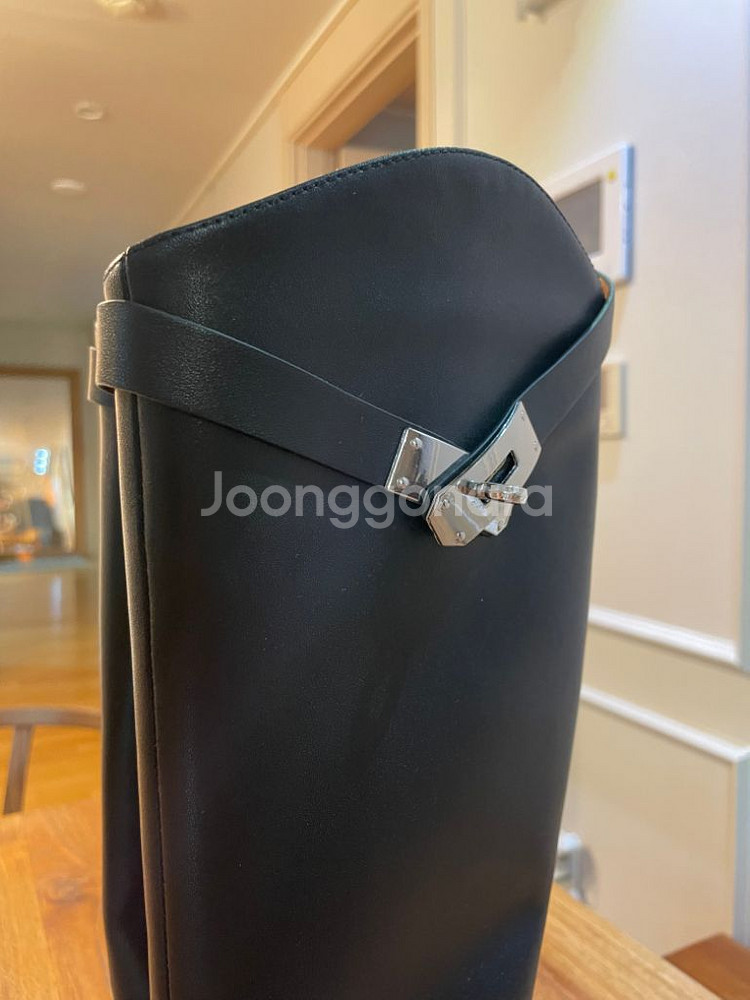 고급스러운 블랙 롱부츠--3