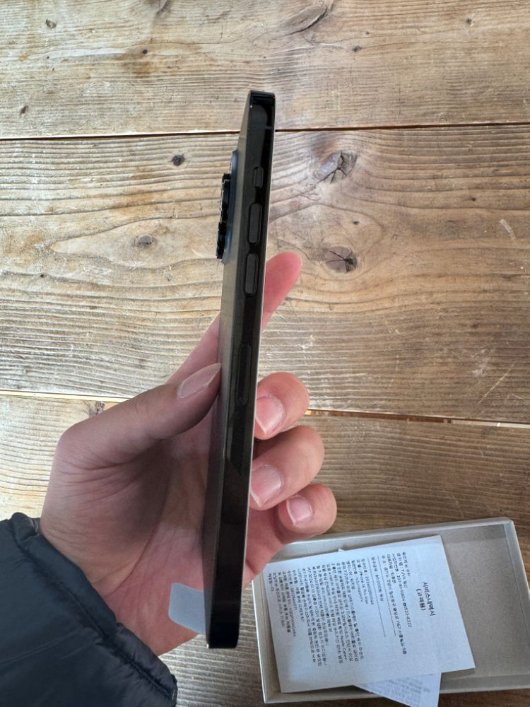 아이폰14pro max 256GB--3