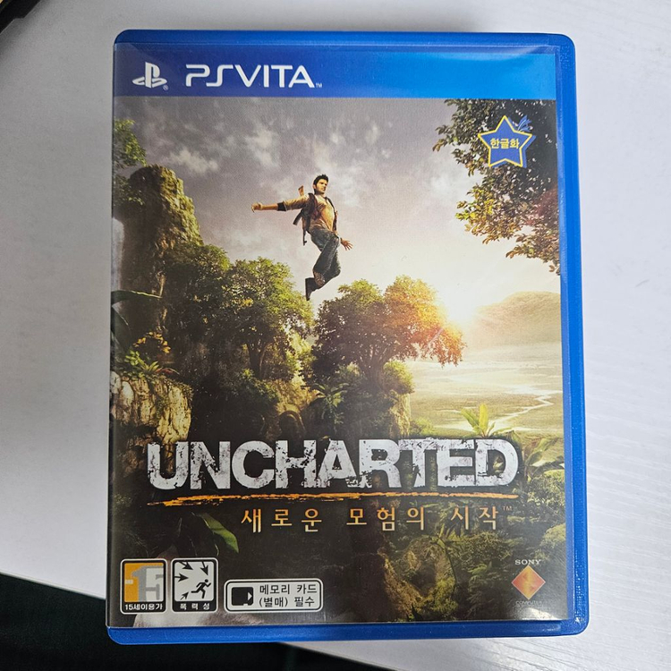 ps vita 2세대 + 케이스 + 게임타이틀4개 일괄--7