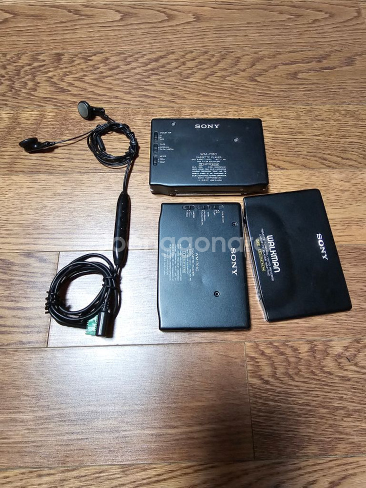 소니 워크맨 wm701c, 리모컨 mdr-e472--4