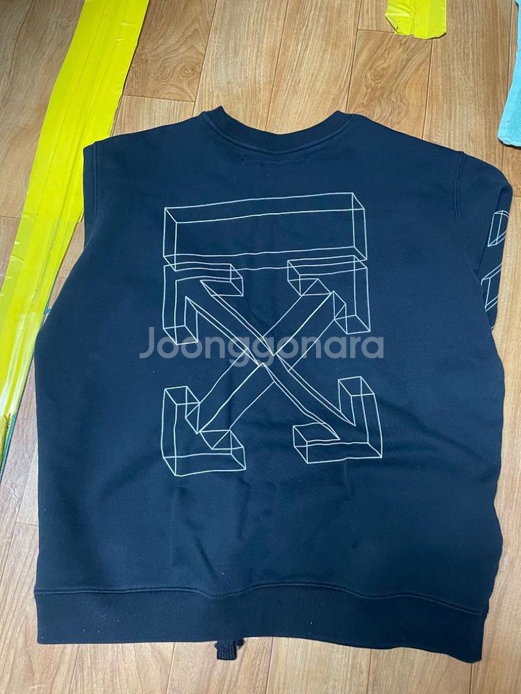 xxl) 오프화이트 3D 맨투맨 블랙--1