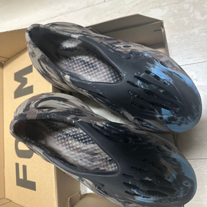 이지폼 신더 255