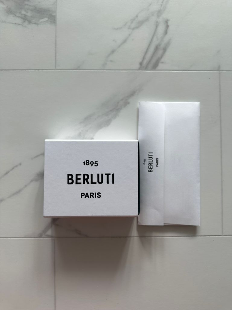 (새상품)벨루티 마코레 스크리토 레더지갑--1