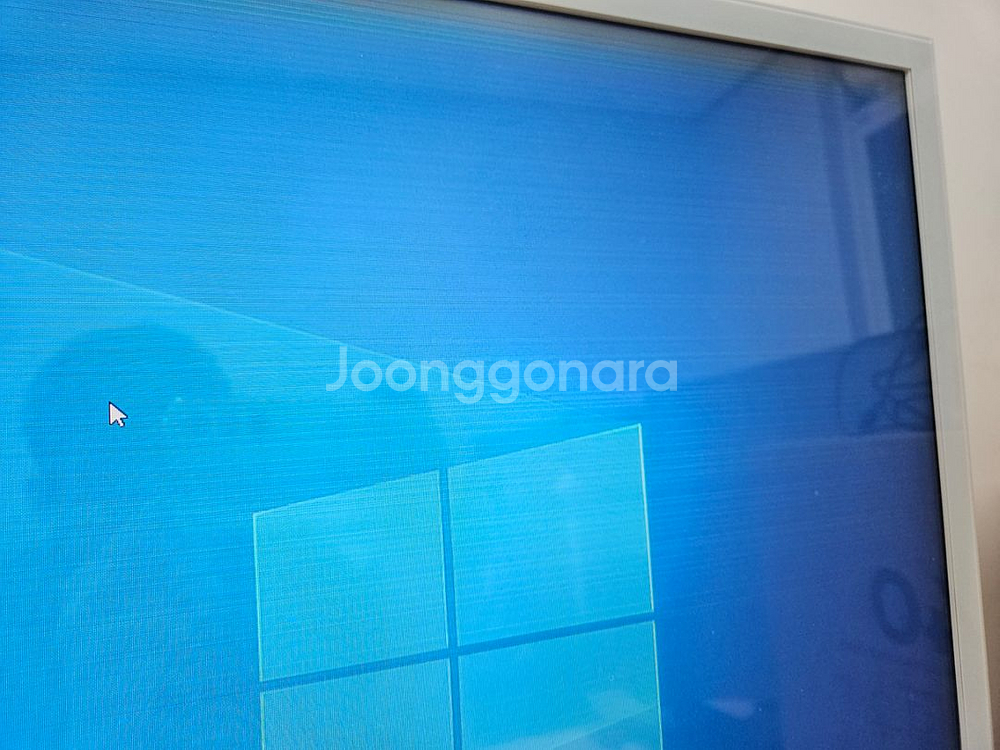 32인치 삼성모니터 하자품 떠리 추천--1