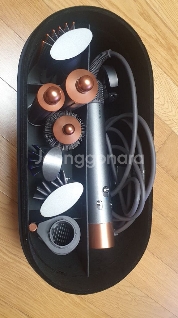 다이슨 에어랩 컴플리트 롱(니켈/코퍼) 3개월 사용--3