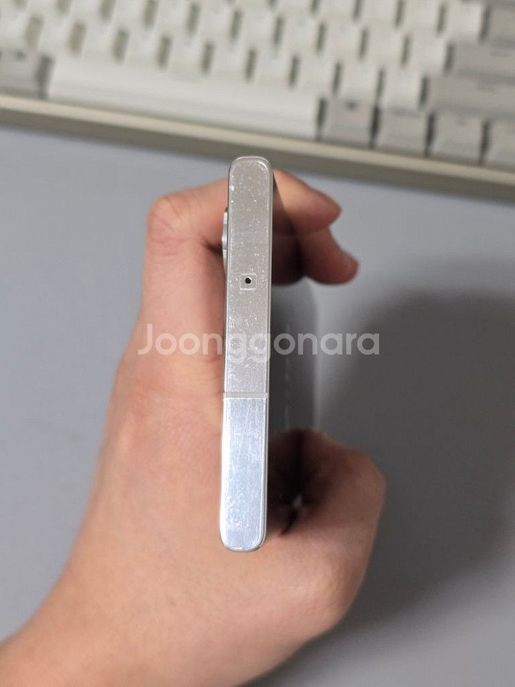 갤럭시S23 울트라 크림 256GB 자급제 판매합니다--4